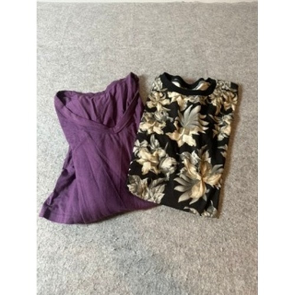 Purple Bell Sleeve Top & Black Floral Lily Print Tee Bundle Medium New